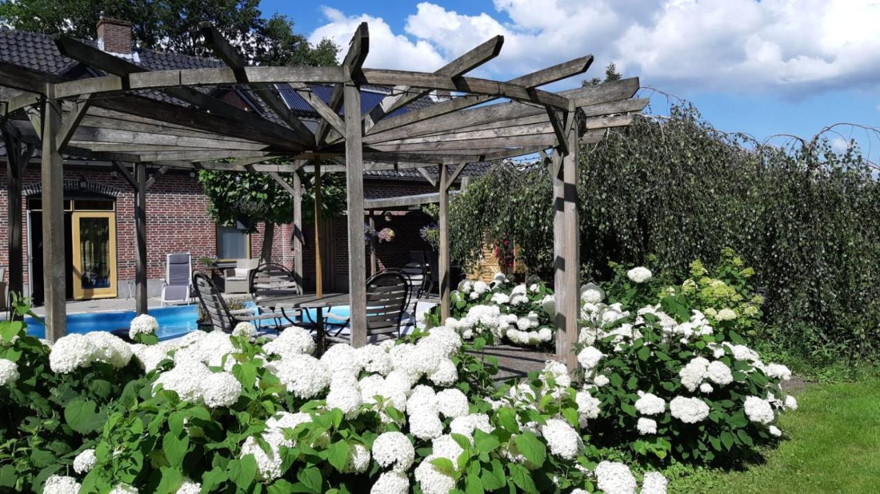 Irish Bowtop Op Het Platteland Van Huize Ouwervelden Wouwsche Plantage Exterior foto